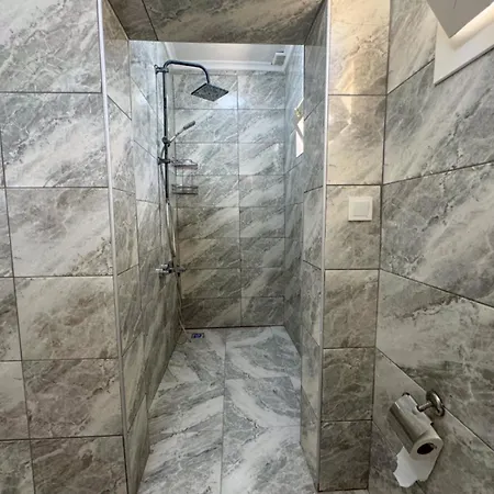 公寓式酒店 Guemuesluek *